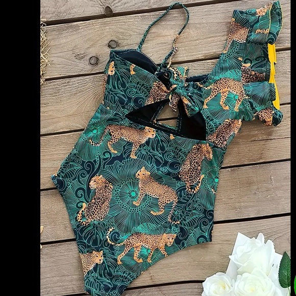 Gorgeous Cheetah print safari style fill Covrage v wire one piece swim suit - Picture 4 of 16